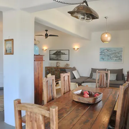 Naxos House, One Minute Away From The Beach! Plaka (Naxos)