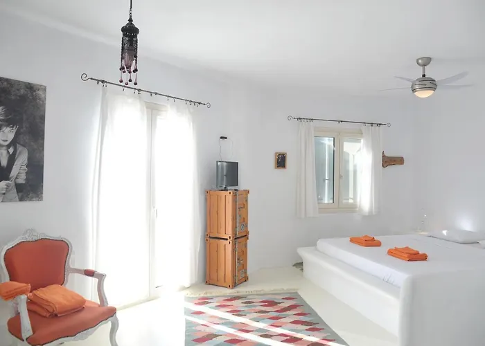 Naxos House, One Minute Away From The Beach! Pláka
